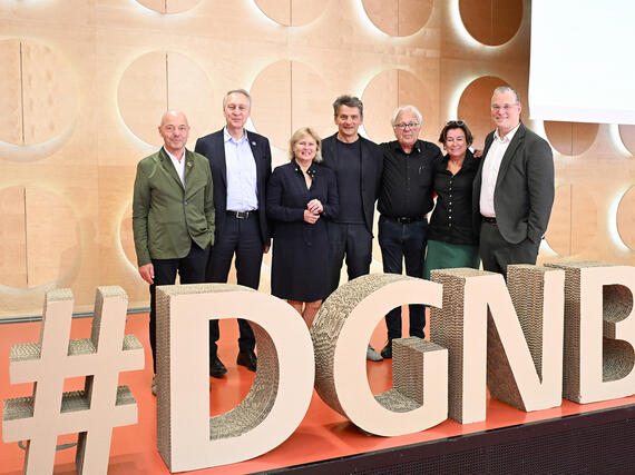 Vertreterinnerinnen und Vertreter des im Juni 2023 gewählten DGNB Präsidiums