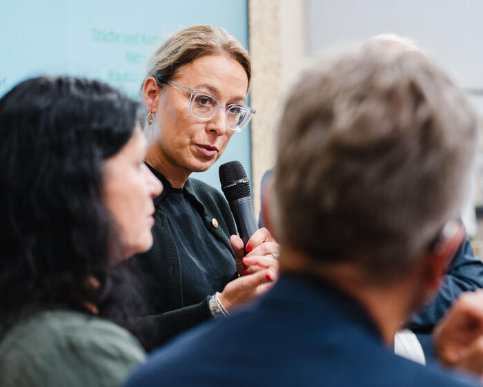 Christine expo 25 gespräch